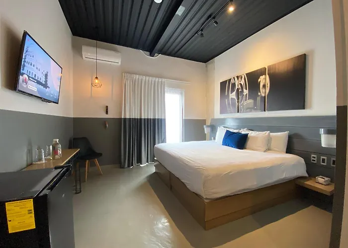 Hotel Next